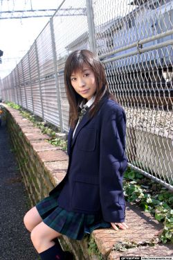 花飞花谢花满天